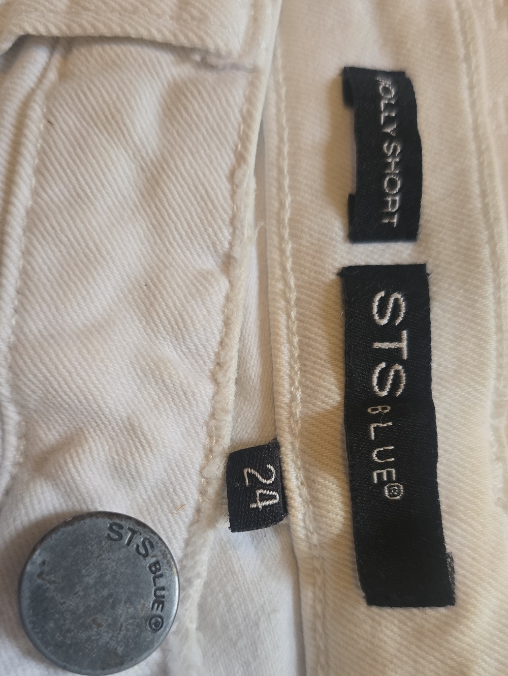 STS Blue White Denim Short - Crisp White Styling